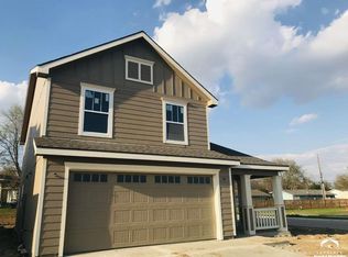 1004 W 30th St, Lawrence, KS 66046