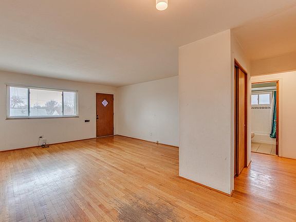 5th image of 3759 Koeln Ave