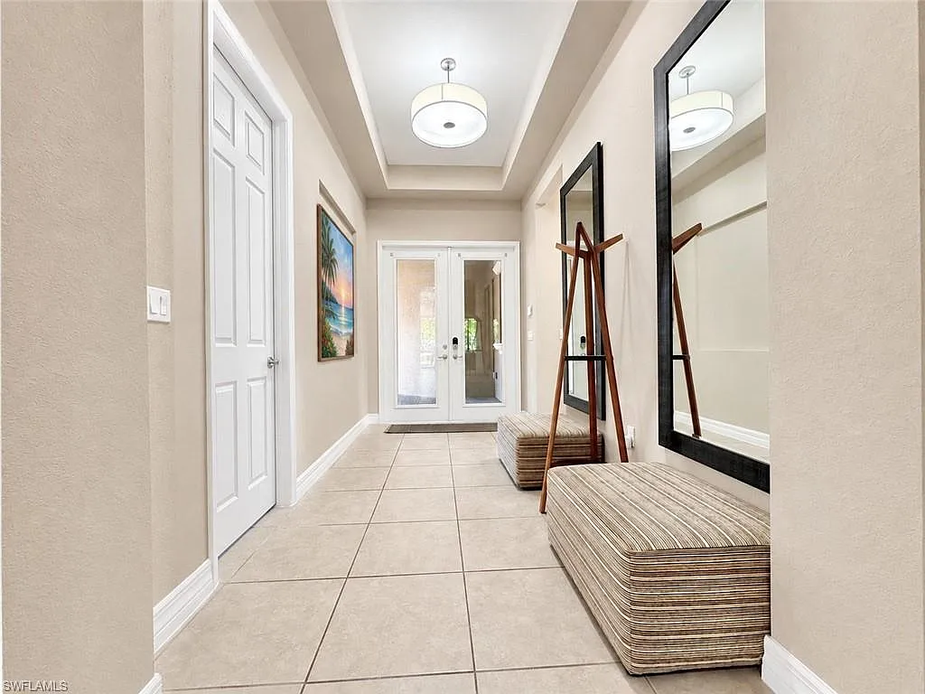 4 bed, 3.0 bath, 2500 sqft, $6,000 — Photo 3