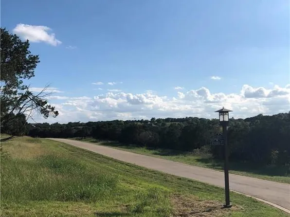 8740 Fullerton Dr, Cleburne, TX 76033
