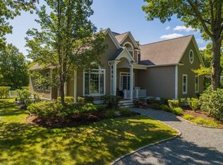 14 Hetty Green Dr, Dartmouth, MA 02748