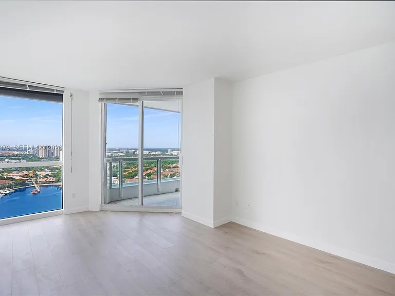 21205 Yacht Club Dr #2604 — Photo 15