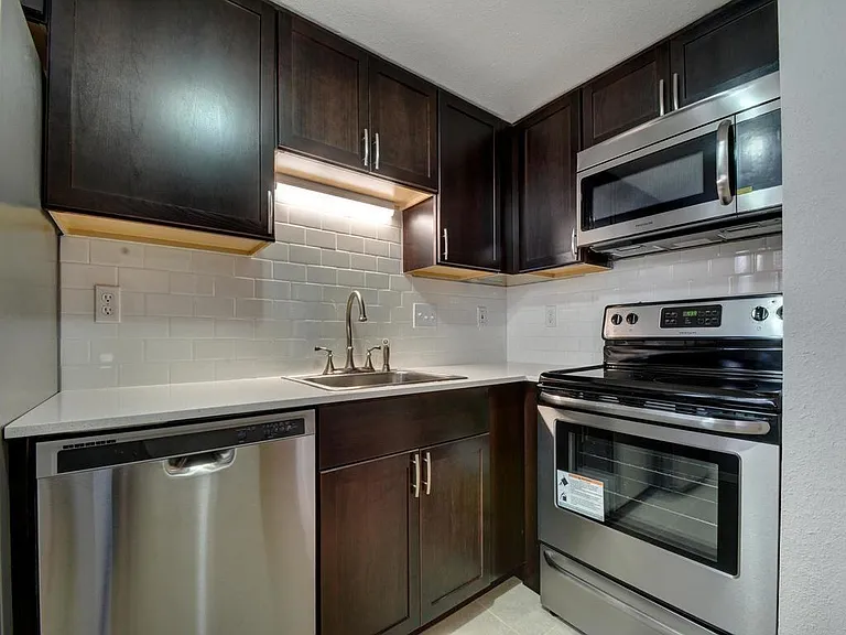 2500 Burleson Rd #609 — Photo 4