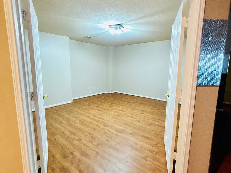 9947 Valance Way — Photo 23