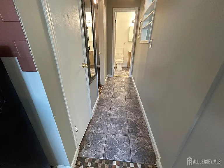 205 College Dr — Photo 7