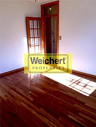 Rented by Weichert Manhattan Midtown