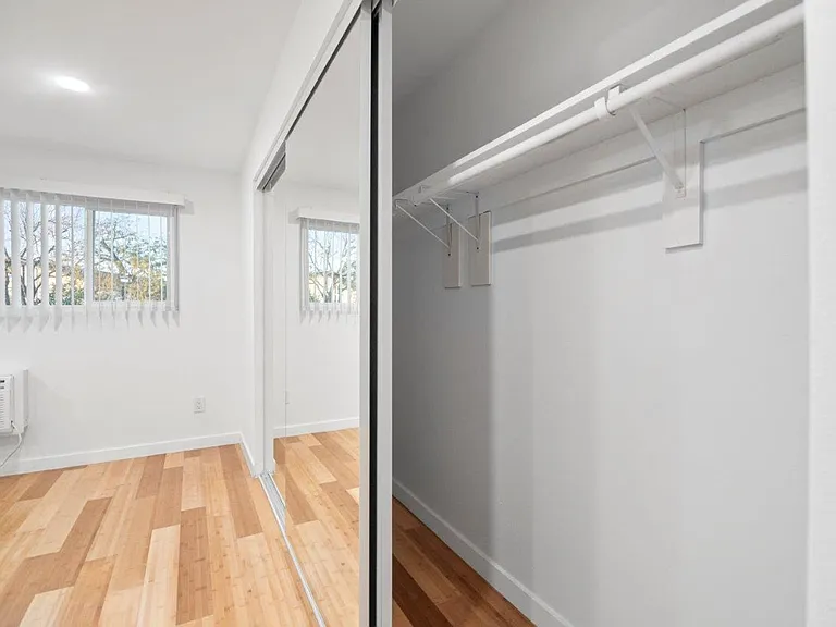1320-1330 S Juniper Street — Photo 13
