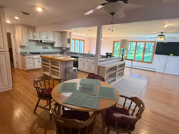 2335 Cantle Ln, Roanoke, VA 24018