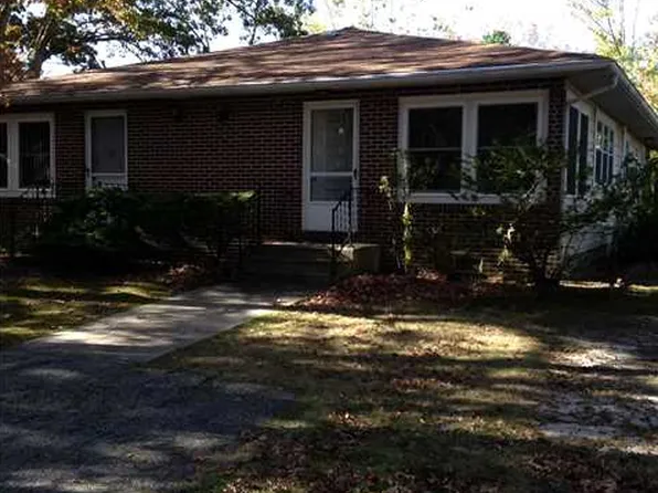 12 Sycamore Rd, Manahawkin, NJ 08050
