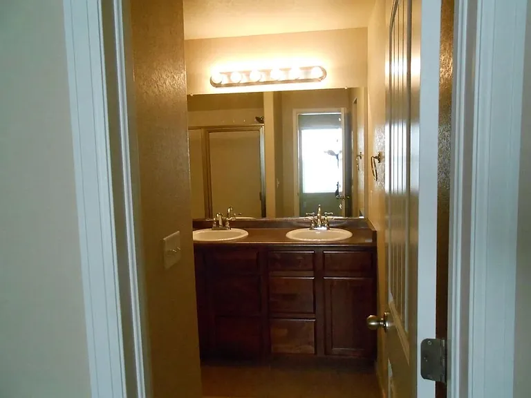 2288 Sopris Cir — Photo 8