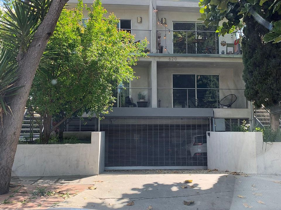 1st image of 620 Westmount Dr #C