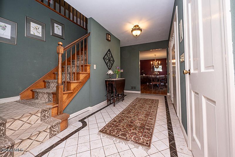 2nd image of 573 Jefferson Court