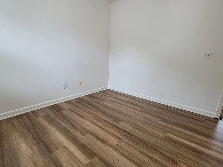 160 2nd St #110 — Photo 41