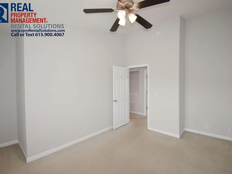 1029 Wolves Den Pl — Photo 12