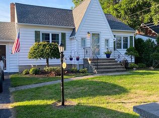 34 Priscilla Ln, Schenectady, NY 12306