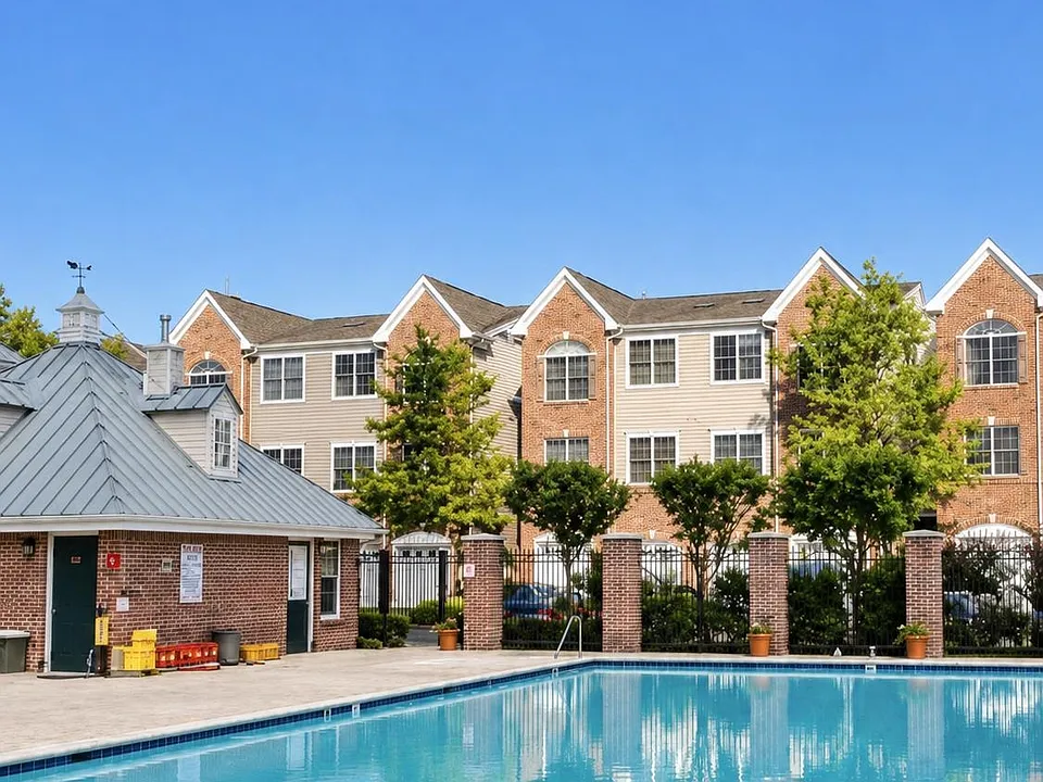436 Albany Ct