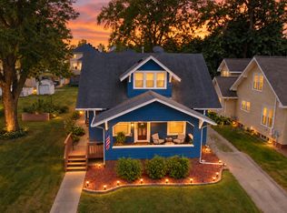 405 Washington St, Pella, IA 50219