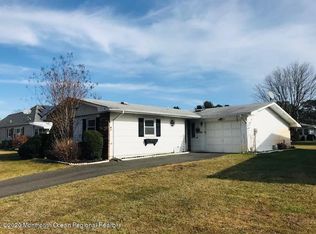 40 Markham Rd, Brick, NJ 08724