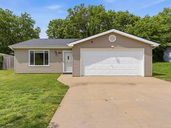 310 Palomino Ln, Ogden, KS 66517
