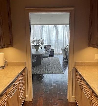 5th image of 600 Port Of New Orleans Pl APT 8E