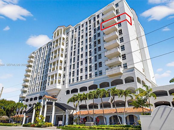 5th image of 2351 Douglas Rd APT 1104