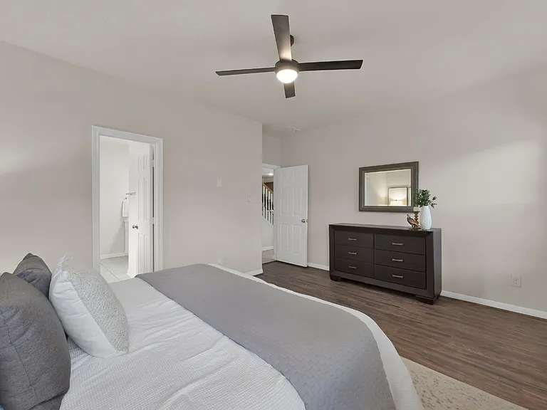 1443 Meadowhigh Ln — Photo 24