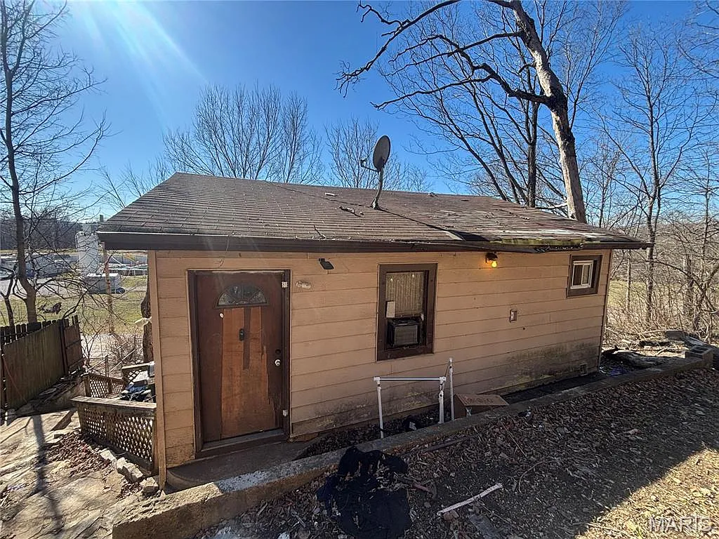 7029 Twin River Rd photo 1
