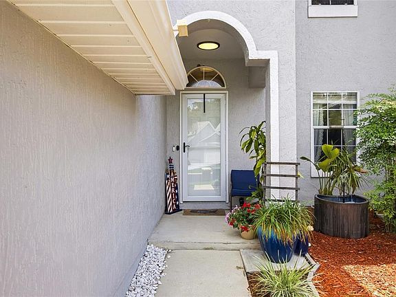 4th image of 2409 SW 20th Ter