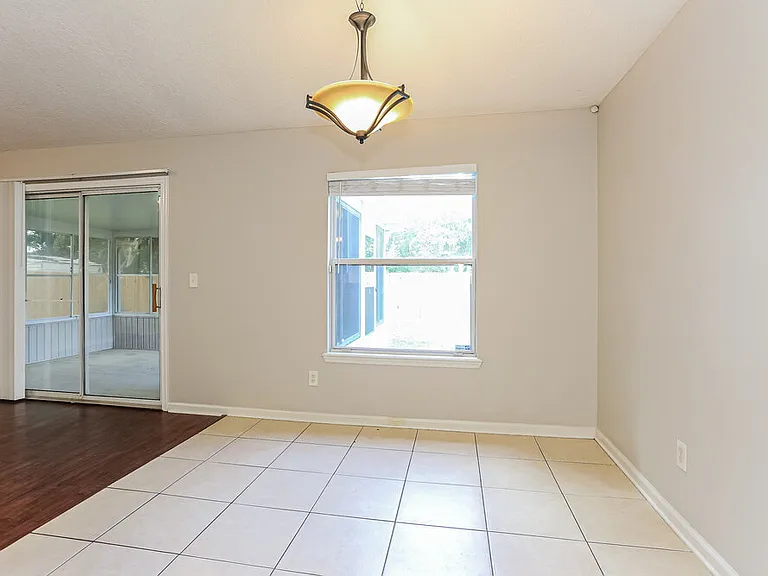 3382 Westfield Dr — Photo 7