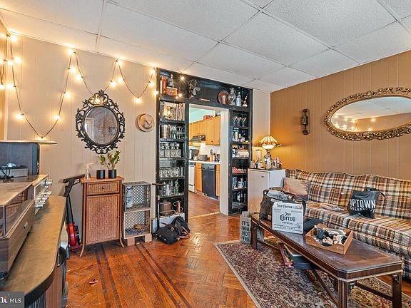 5th image of 3173 Keswick Rd