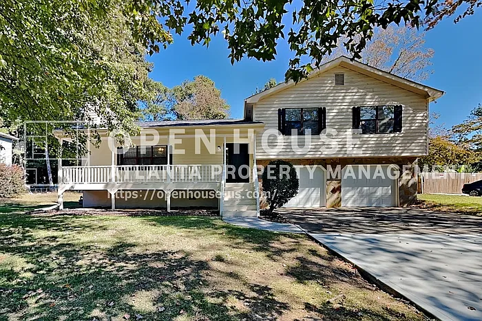 3 bed, 2.5 bath, 1632 sqft, $2,050 — Photo 1