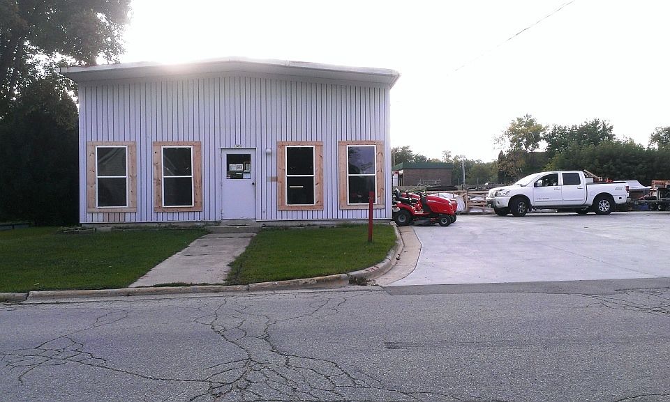 1st image of 123 N Park St