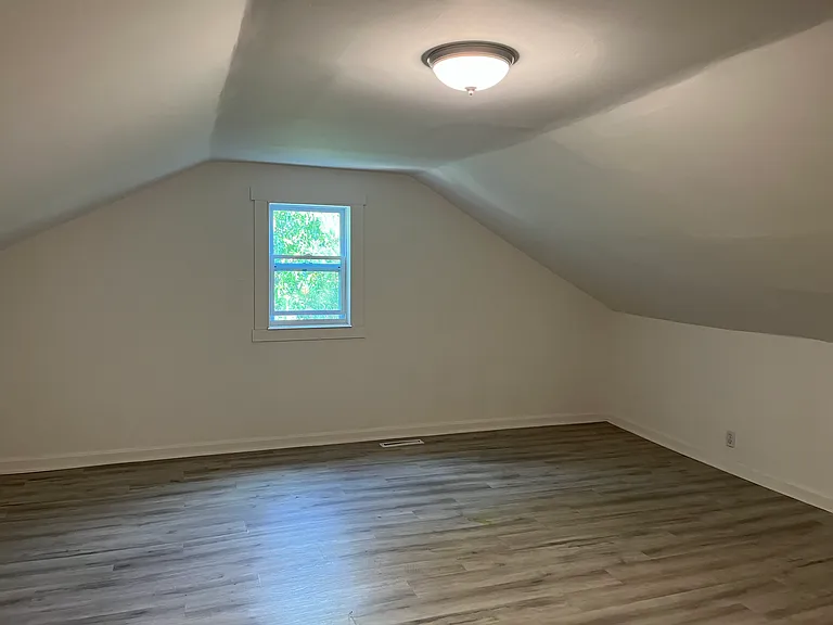 3935 Cabinet Way — Photo 8