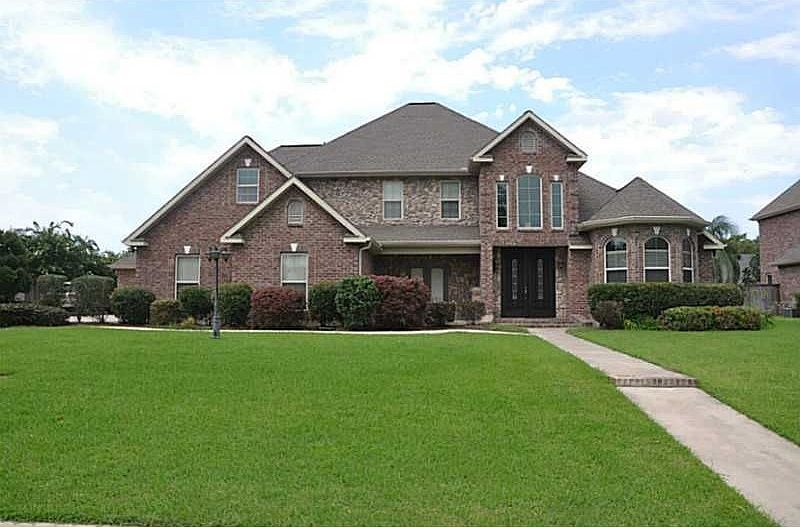 1st image of 4210 Beau Chene Dr