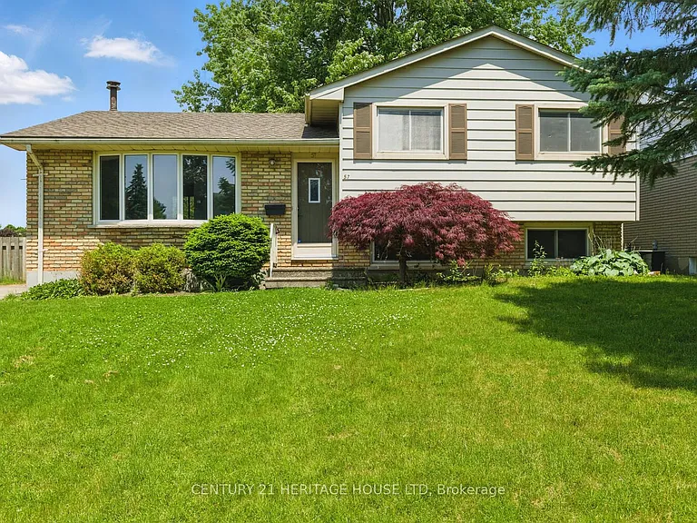 57 Vanbuskirk Dr — Photo 2