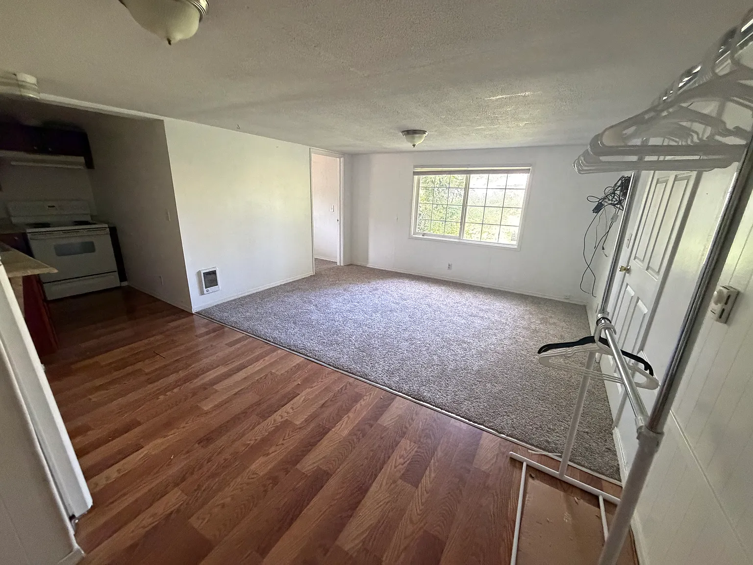 2 bed, 700 sqft, $2,500 — Photo 3