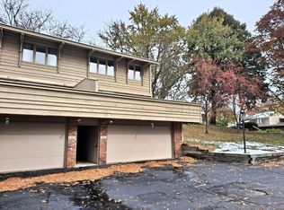 10331 Scarborough Rd, Bloomington, MN 55437