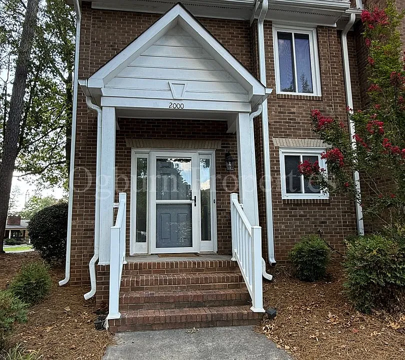 2000 Ridge Brook Ct