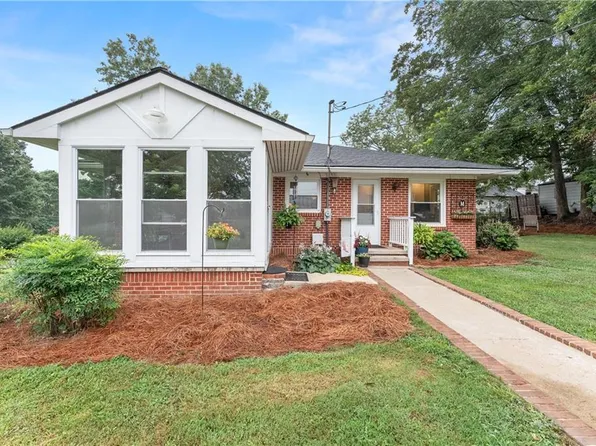 5907 Main St, Lula, GA 30554