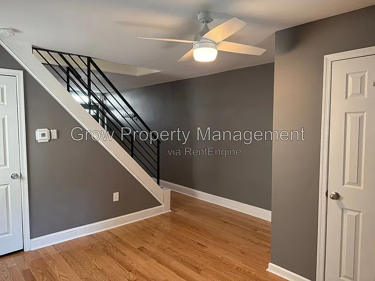 4714 Fowler St — Photo 9