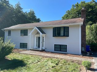 10 Mulpus Rd, Shirley, MA 01464