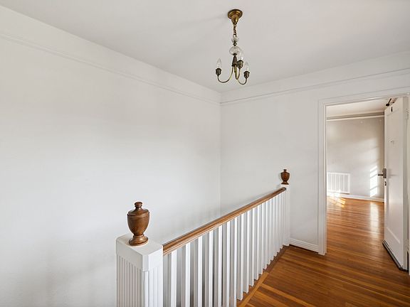 5th image of 515 E Olmos Dr #4