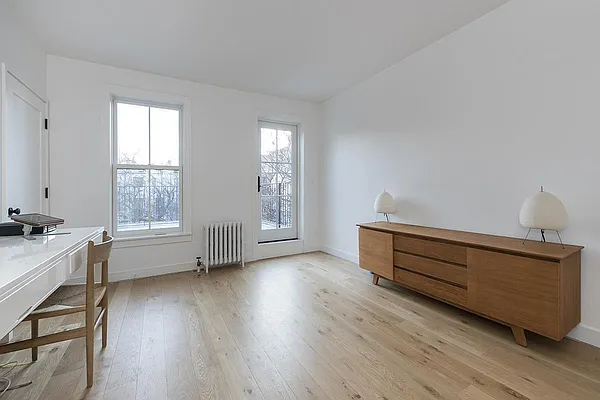 Rented by Elika Associates II, LLC | media 24