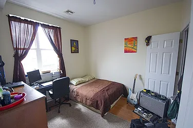 Rented by Level Group