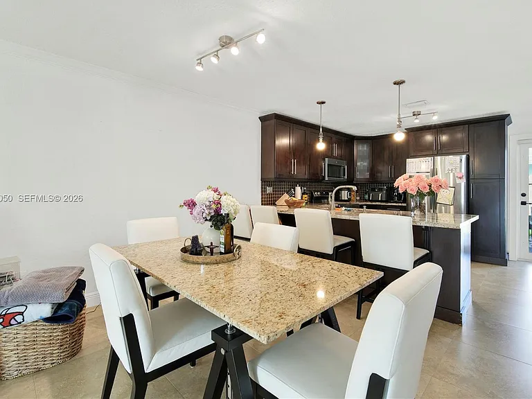 4260 SW 68th Ct — Photo 6