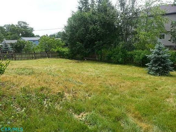 2nd image of 1911 Barnard Dr