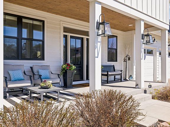 4th image of 11724 Azure Ln