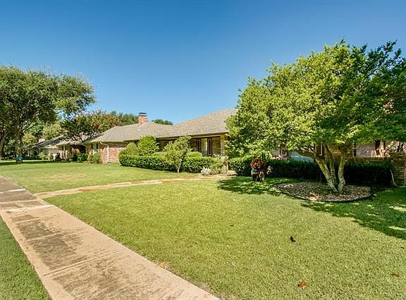 4th image of 2707 W Prairie Creek Dr