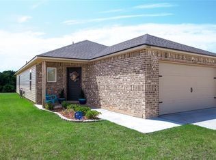 1201 Stallion Dr, Guthrie, OK 73044