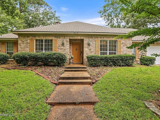 Property at 409 Parkway Rd, Brandon, MS 39047